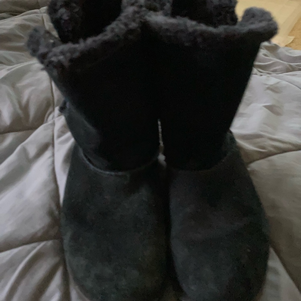 Khols womens Black Faux Fur Lined Suede boots